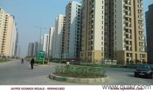Jaypee kosmos Ready towers