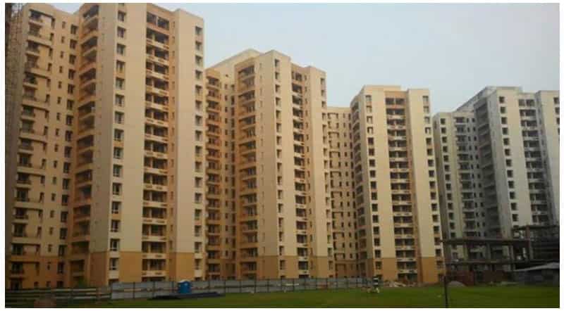3 BHK FLAT FOR RENT IN JAYPEE GREENS KOSMOS